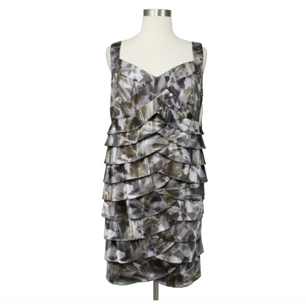 London Times Grey Floral Tiered Dress Size 4P